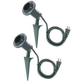QITIM 2 Pack Outdoor Spotlight Floodlight with Stake Plug in, Weather Resistant, Heavy Duty for Yard, Flag, Holiday Decor, 120V, 6FT Extension Power Cord, PAR38 Bulb Base, Green, ETL Listed