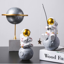 Estatua de astronauta, escultura de estrella de pesca de astronauta para decoración de computadora y mesa, adorno de computadora de resina para decoración de recámara con temática de espacio exterior,