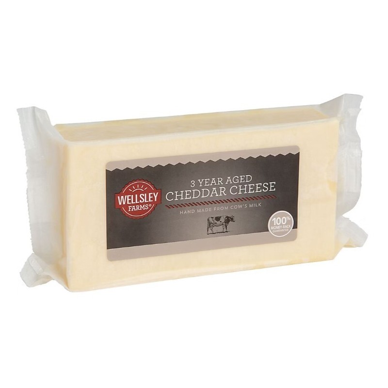Wellsley Farms Signature Aged Cheddar Cheese, 1.28-2lbs.
