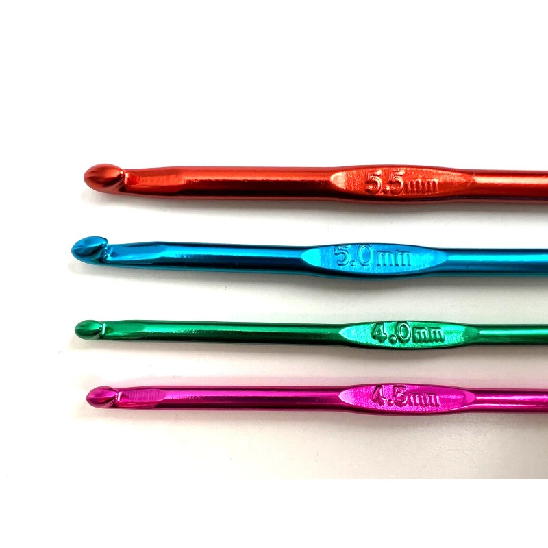 4 pcs Multicolor Aluminum Crochet Hooks: Size 4mm, 4.5mm, 5mm