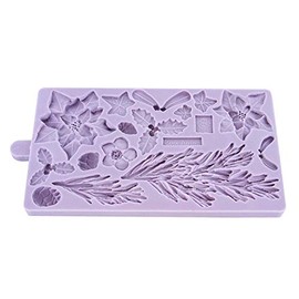 Karen Davies - Winter Wreath