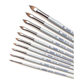 Isabey Siberian Fitch Cat’s Tongue Paint Brush, 5 Size