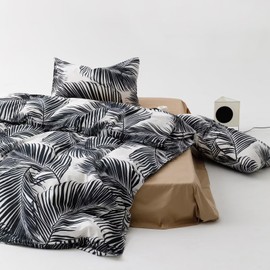 KAREVER Black Leaves Comforter King Black and White Palm Leaf Printed Comforter Sets Modern Boho Black Tropical Botanical Leaves Bed Quilts for Women Men Soft Floral Palm Black King Comforters