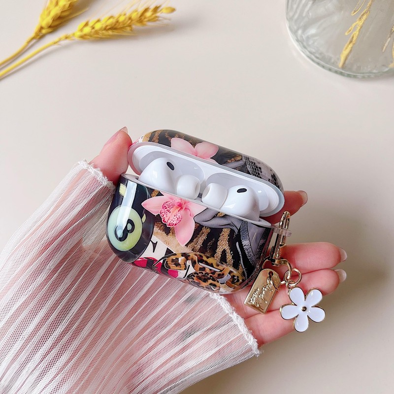 MINSCOSE for AirPods Pro 3 Clear Case,Cool Leopard Flower Collage