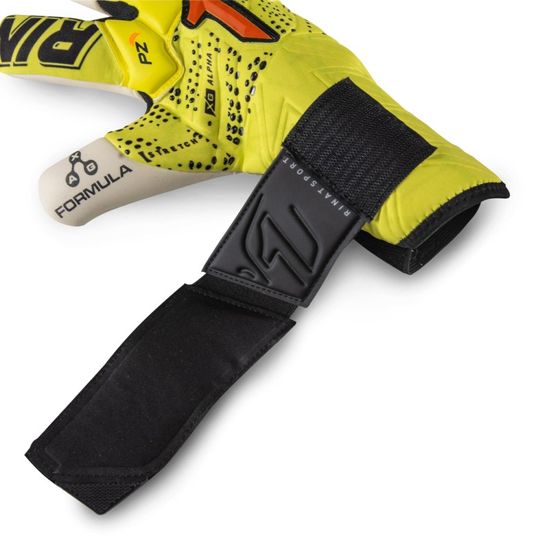Rinat Extreme-Guard Dominius Alpha-Pro Goalkeeper Glove (Yellow, 6)