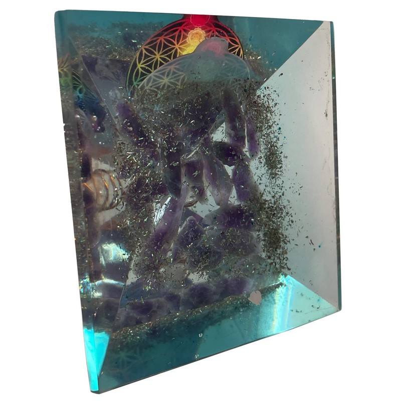 CHONIT Orgonite Pyramid, Chakra Mix Ocean Light Blue with Flower