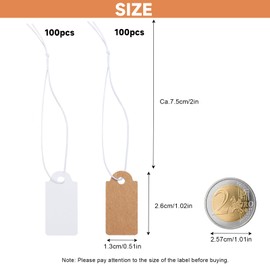 KQDRAVINE Pack of 200 Mini Price Tags with Elastic Cord, 26 x 13 mm Labels Pendants, White and Brown Price Tags Flea Market for Jewellery Display, Labels for Clothes, Flea Market