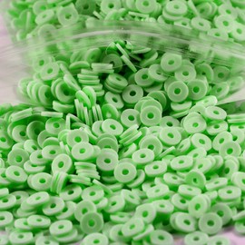 Carporay 2000pcs Light Green Clay Beads for Bracelets Making, Flat Round Polymer Clay Beads 6mm Heishi Beads for Jewelry Making Earring Bracelets Necklace, 0001-7