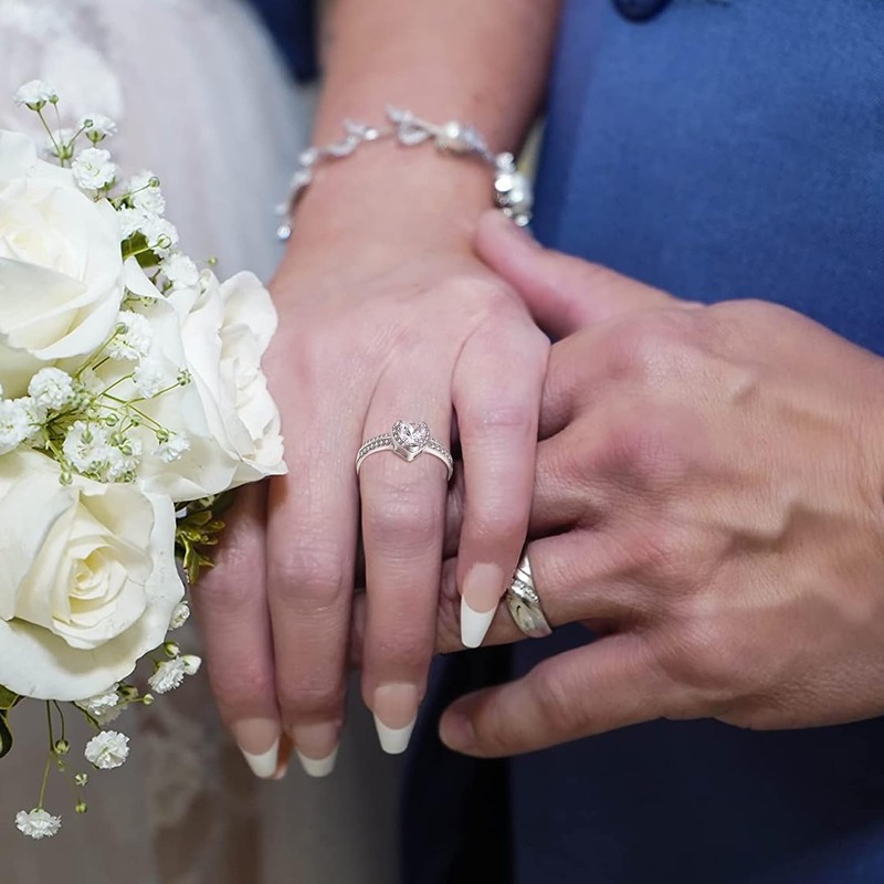 Anillo de Compromiso de Circonita Cúbica con Corte de Corazón