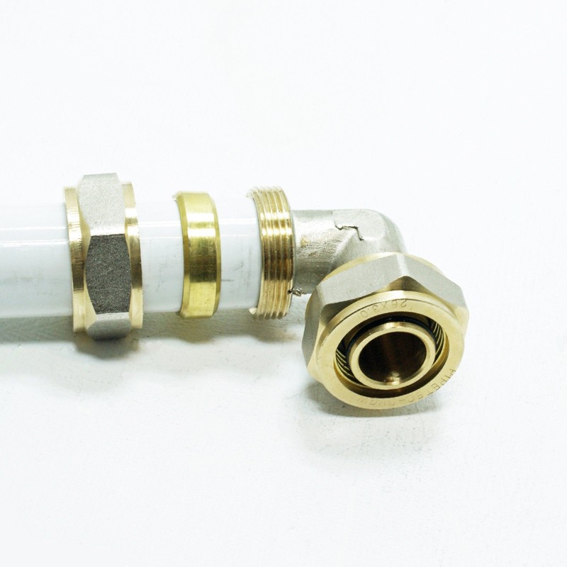 Pipetec Screw Fitting Angle 16 x 2 mm 90° for