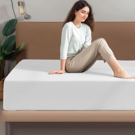 Simply Amelia Single Fitted Sheet White 100% Brushed Cotton 30cm Deep Super Soft and Breathable Shrinkage & Fade Resistance Machine Washable Corner Elastic Bed Sheet (90 X 190 CM)