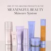 Meaningful Beauty - Glowing Serum - Radiance Booster with Fruit