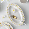 WAYUTO Ceramic Daisy Flat Plate Embossed Dessert Dish Small Daisy