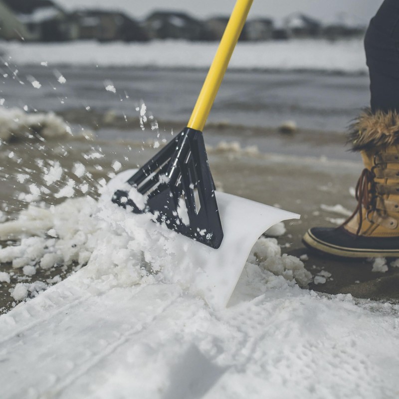 The Snowplow The Original Snow Pusher (24 Inches)