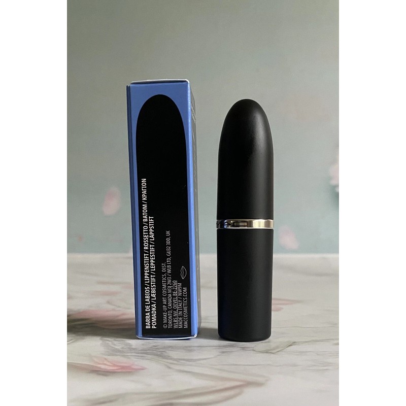 M·A·C Mac Ximal Sleek Satin Lipstick 823 TILTED DENIM -