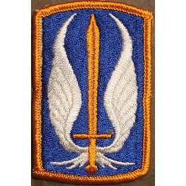 US Army 17th AVIATION Brigade Patch COLOR DRESS Vietnam Era VINTAGE NOS!