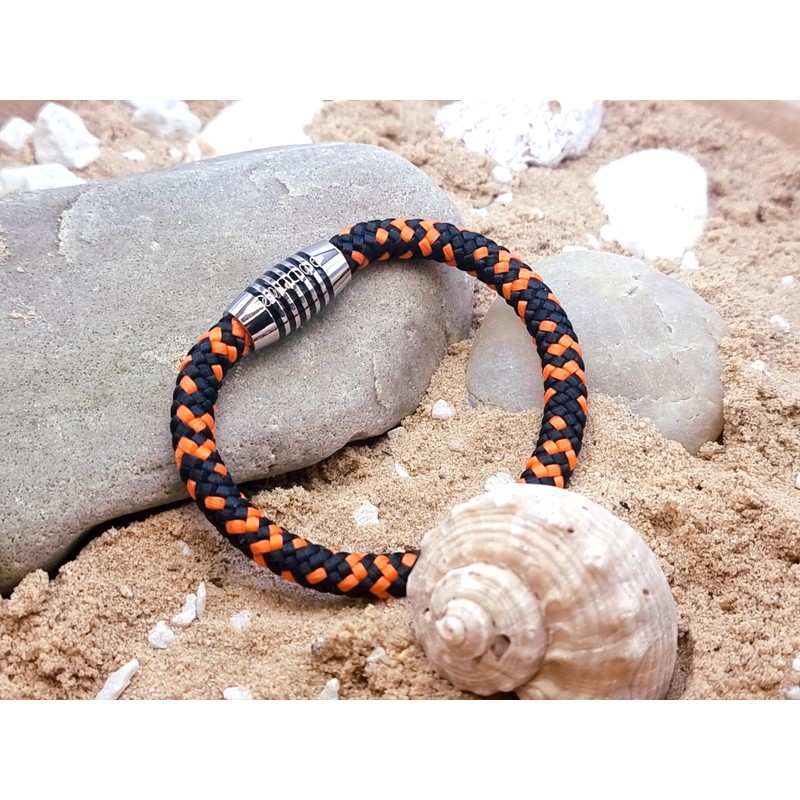 Bracelet "Hot Coal" Made of Colour-Intense Paracord Sailing Rope with