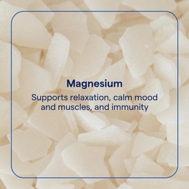 Trace Minerals Magnesium Flakes - Magnesium Bath Flakes for a Soothing Soak - Soft Skin - Sleep Support - Soothe Tired Muscles & Body Stiffness - Maximum Absorption - Vegan & Unscented - 25.4 oz