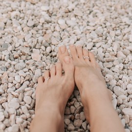 Ritach 925 Sterling Silver Minimalist Toe Rings Set 14K Gold Plated Simple Open Adjustable Band Toe Rings for Women Beach Foot Jewelry for Summer (D-twist-s)