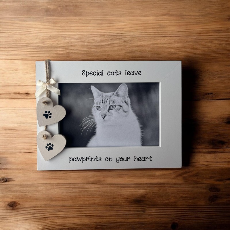 Handcrafted Cat Pet Loss Memory Photo Frame, 6x4 inches, White,