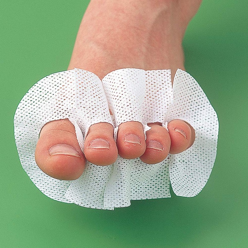 アズマ 足用シート 足ゆびちゃん20P 約16.5×7cm※左右両用20枚入 メッシュ状シートが指の間の汗をすばやく吸収。 AZ817