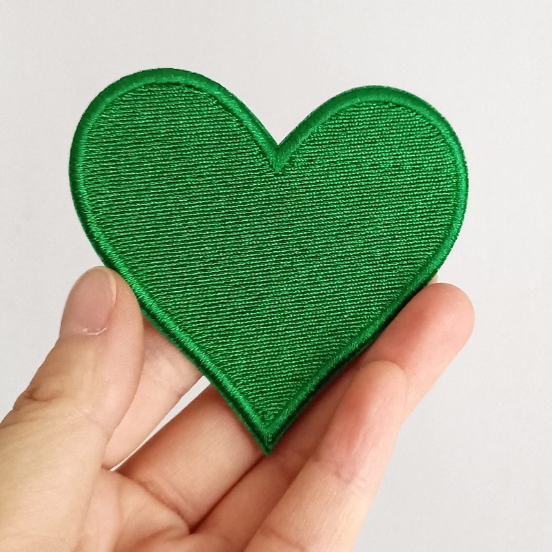 MISDONR 3pcs Green Heart Embroidered Iron on Patches for Clothing