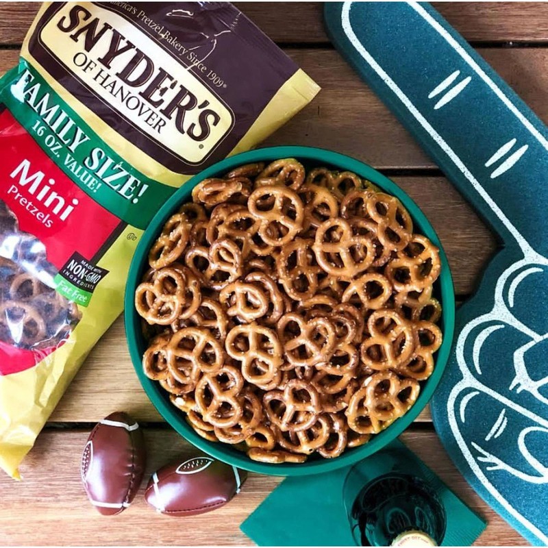 Snyder's Mini Pretzels 16oz (Bag of 4)