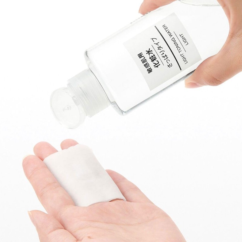 MUJI Sensitive Skin Moisturizing Toning Water/Toner, Light - 200ml