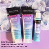 JOHN FRIEDA Frizz Ease Disciplinante Sensation Ultra-Light 100 ml