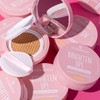 essence Fondotinta BRIGHTEN UP! cushion vegano (12g)