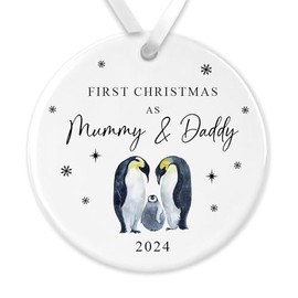 Mummy & Daddy First Christmas Bauble - New Parents Ceramic Ornament - First-Time Mum and Dad Xmas Gift - Baby's Debut Festive Decoration