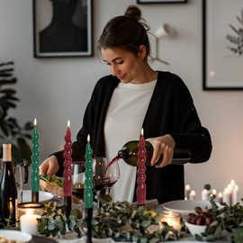 MAITREYA Christmas Candle Stick Short Taper Green red Candles Twisted Candles Set of 4 for Decoration Weddings Party Church-Unscented Dripless Candles 7.5inch(A-Red,Green)