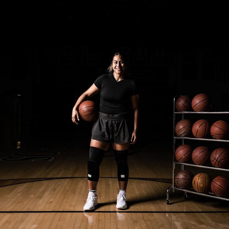 Cumulus Sport Mid-Length Padded Knee Sleeve - Black - Size: