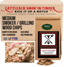 Cattleack Smok'in Tinder Premium Wood Chips, Unleash Flavorful BBQ Magic, 1 lb Bag, Elevate Your Grilling and Smoking Game, Proudly Made in The USA (Maple)