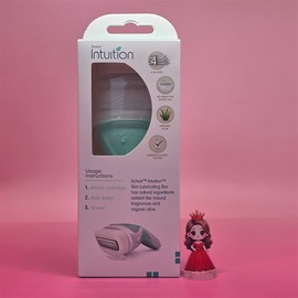 Chic Intuition Hair Removal Device + 2 Blades &&& Aloe Natural / 쉬크 인튜이션 제모기 기 + 날 2입 &&& 알로에 내추럴