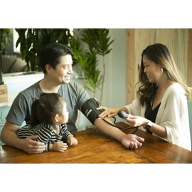 Primacare DS-9193 Classic Series Large Adult Size Professional Blood Pressure Kit with Aneroid Sphygmomanometer, Latex Free Inflation System BP Kit with Nylon Cuff