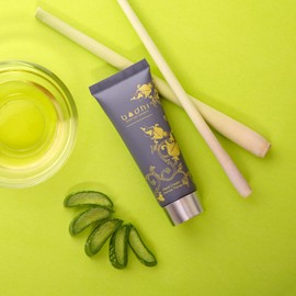 BODHI® Natürliche Handcreme LAVENDEL UND ZITRONENGRAS 50ml / die beste Creme für trockene Hände/nährend und erfrischend mit ätherischen Ölen aus Lavendel und Zitronengras/Bio & Vegan