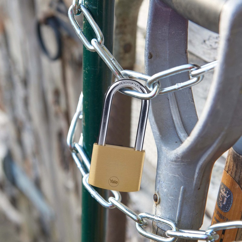 Yale Y110B/30/132/1/B Brass Padlock 30 mm LS Piece 1 Box,