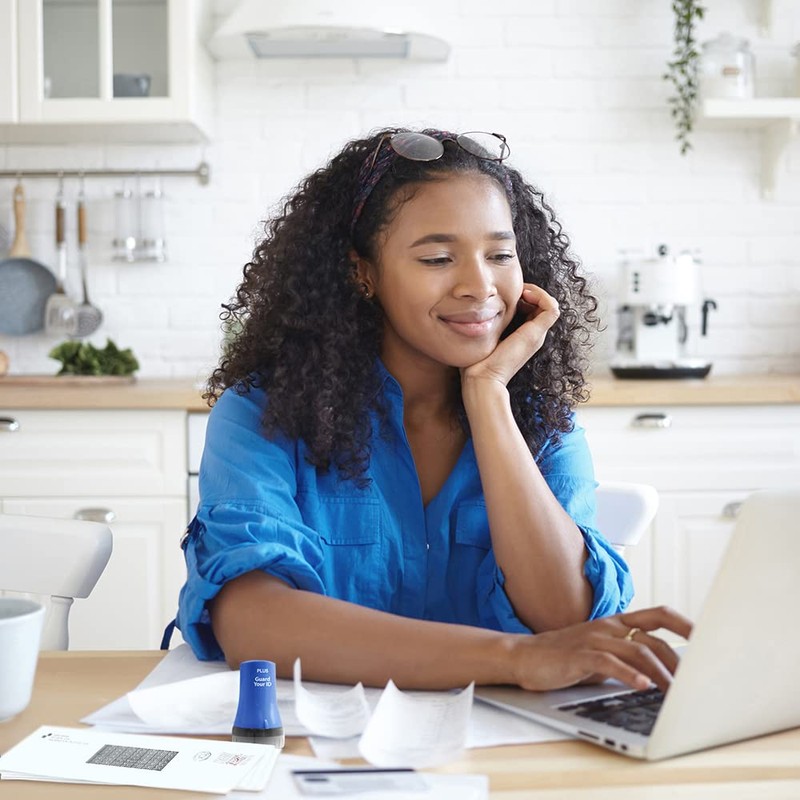 Guard Your ID Wide Advanced Roller 2.0 Identity Theft Prevention