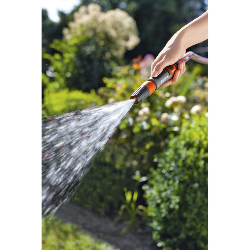 Gardena Ergonomic Frost Proof Garden Hose Nozzle With Adjustable Spray