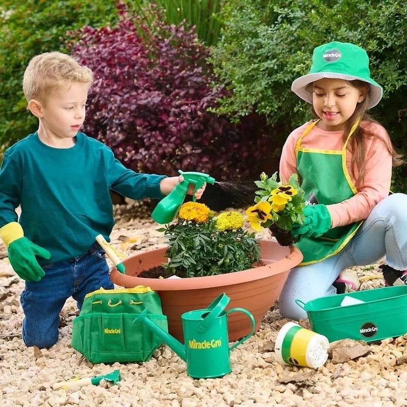 Miracle-Gro Kids' Garden Tool Set with Flower & Vegetable Seeds,