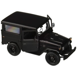 Motor Max 1:24 W/B Platinum Collection Toyota FJ40 MJ Exclusive Diecast Vehicle