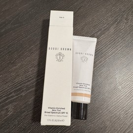 Bobbi Brown Vitamin Enriched Hydrating Skin Tint SPF 15 ~ Fair 2 ~50ml