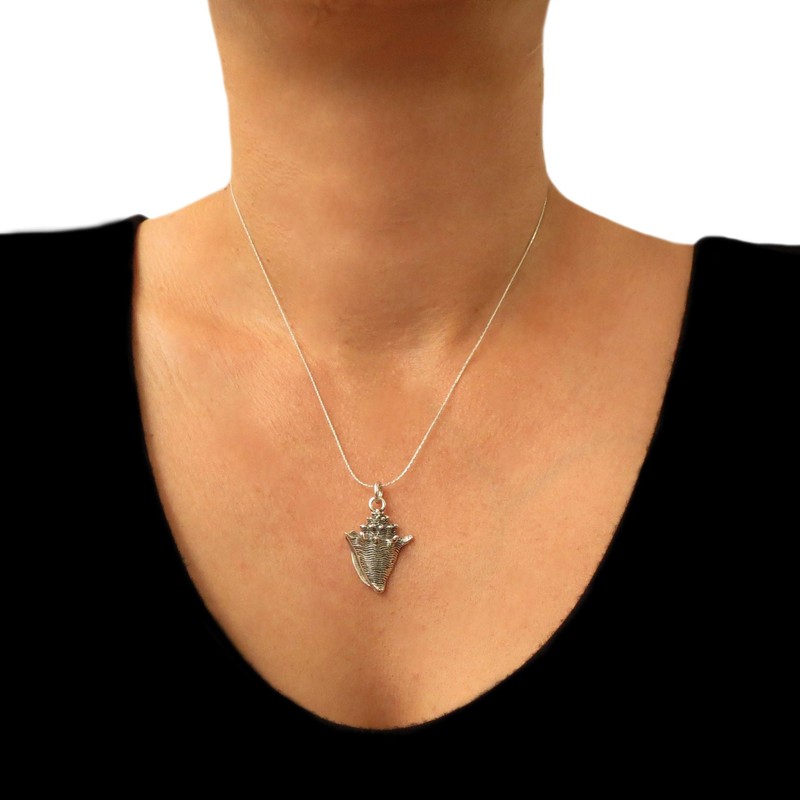 Small 925 Silver Sea Shell Pendant