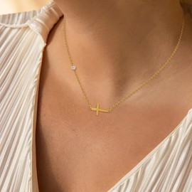 Toplstud Women's Gold Cross Necklace, 14k Gold-Plated Dainty Cross Pendant Necklaces, Trendy Gold Jewellery for Women, 14 carat gold-plated, No Gemstone