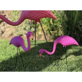 GiftExpress 12 Pack Pink Flamingos Yard Decorations - Small 14" Tall Plastic Flamingo Statue w/Metal Stakes - Lawn Ornaments & Garden Decor for Outdoor Parties
