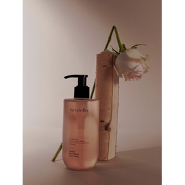Nearby Body Wash Still a Rose 300ml / 니어바이 바디 워시 스틸 어 로즈 300ml