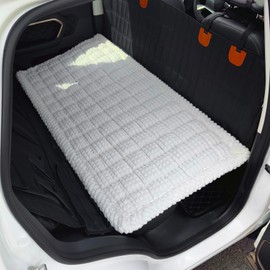 AEEISHOMEREFORM Dog Bed for Car Backseat, Non-Slip Pet Mat Furry Back Seat Blanket for Dogs, Washable Seat Cover for Backseat Extenders (White, 24.8x54 inch)