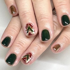 YEFIUO Christmas Green Press on Nails Short Square Xmas Fake Nails Press ons Nail Art Tip Full Cover Acrylic False Nails Glue on Nails Stick on Nails with Gold Glitter Tree Design for Women 24 Pcs