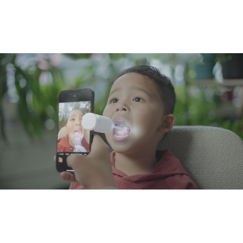 Safety 1st Safety 1st Light Up Tongue Depressor, Illuminates Mouth